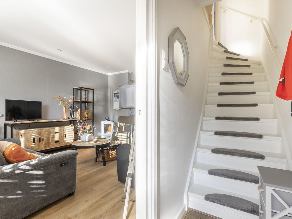 Troelstrastraat 45, HARDINXVELD-GIESSENDAM