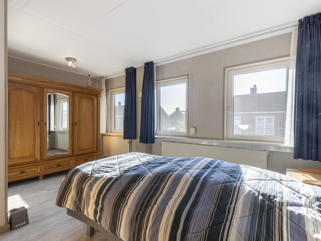 Troelstrastraat 45, HARDINXVELD-GIESSENDAM