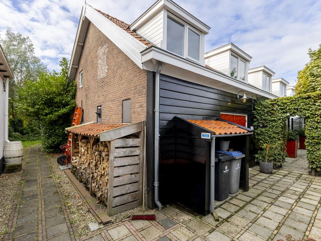 Rivierdijk 205, HARDINXVELD-GIESSENDAM