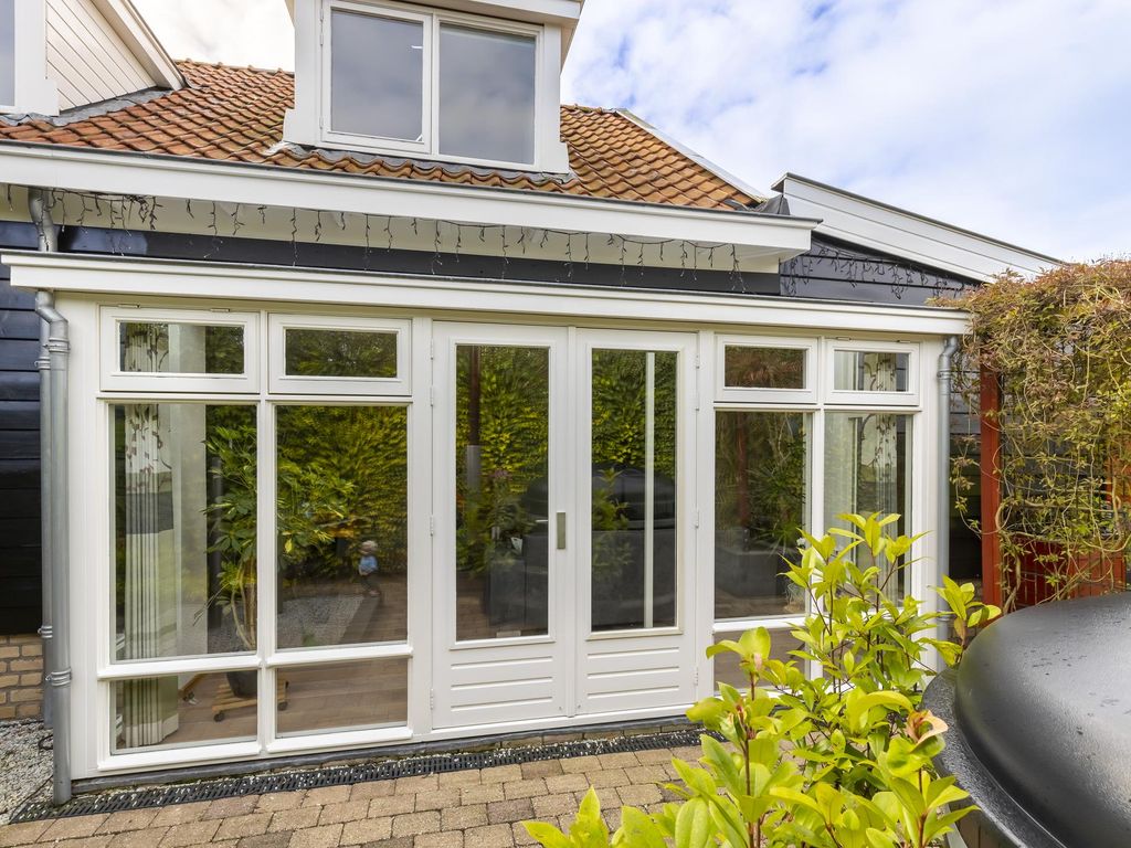 Rivierdijk 205, HARDINXVELD-GIESSENDAM