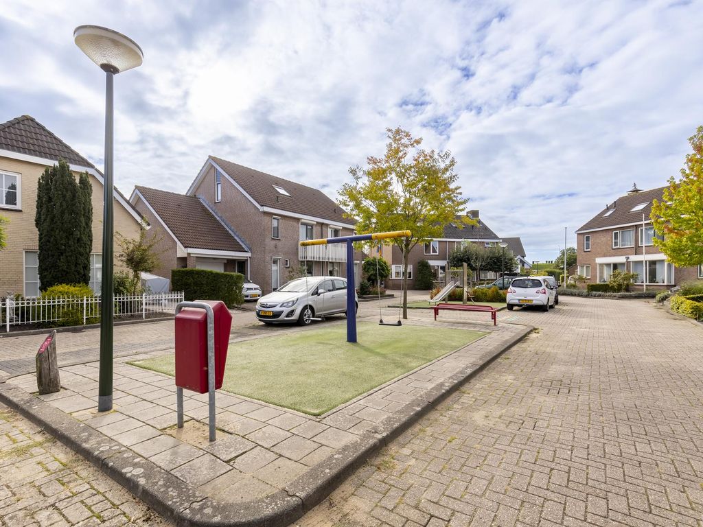 Rivierdijk 205, HARDINXVELD-GIESSENDAM