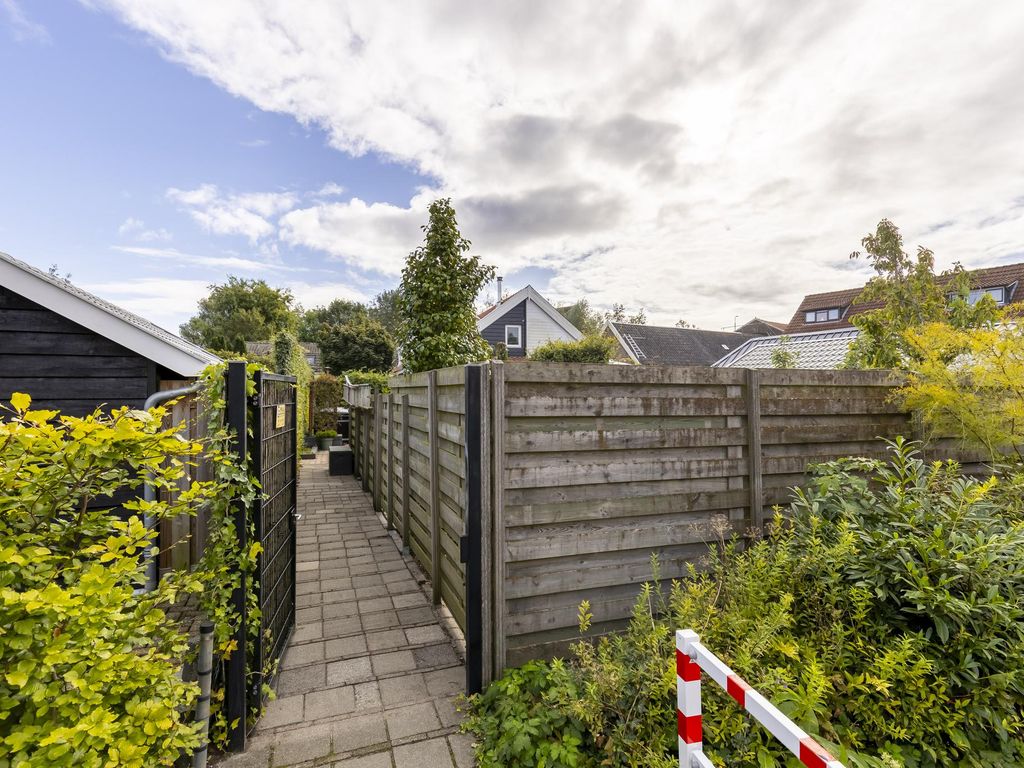Rivierdijk 205, HARDINXVELD-GIESSENDAM