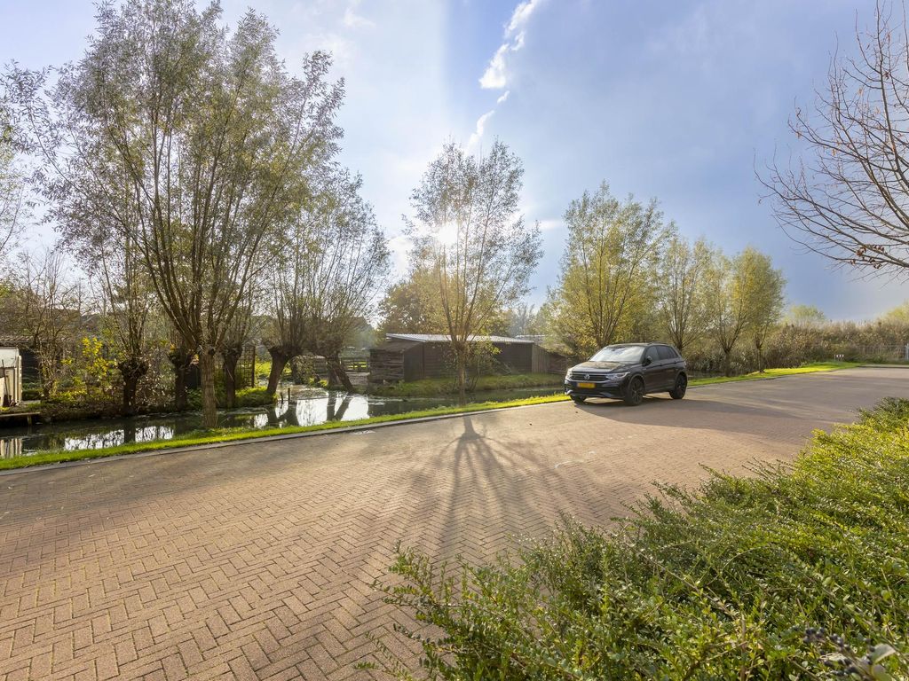 Groninger Kroon 53, HARDINXVELD-GIESSENDAM