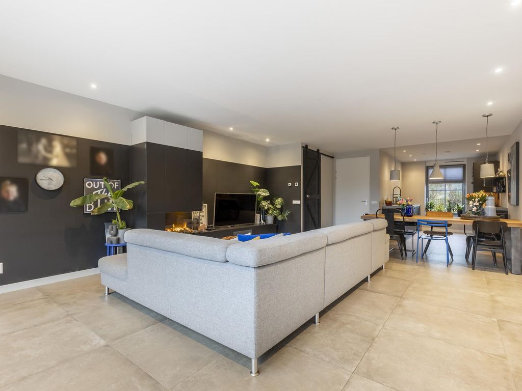 Groninger Kroon 53, HARDINXVELD-GIESSENDAM