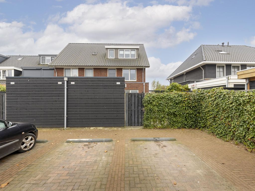 Groninger Kroon 53, HARDINXVELD-GIESSENDAM