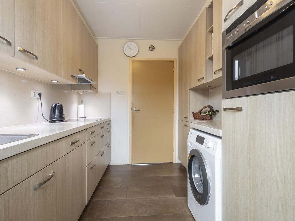 Neptunusstraat 9, HARDINXVELD-GIESSENDAM