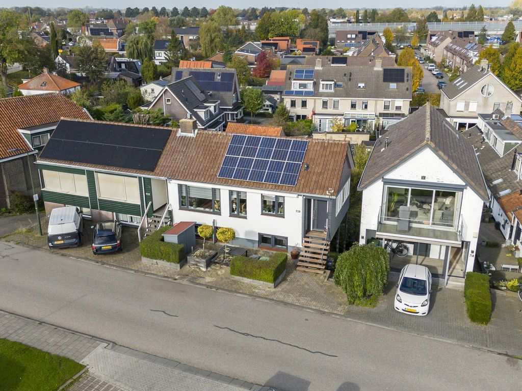 Rivierdijk 716, HARDINXVELD-GIESSENDAM