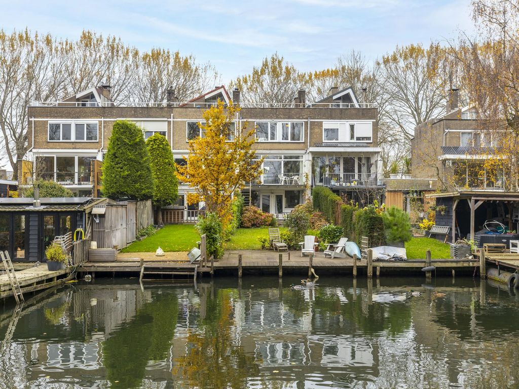 Apollostraat 18, HARDINXVELD-GIESSENDAM