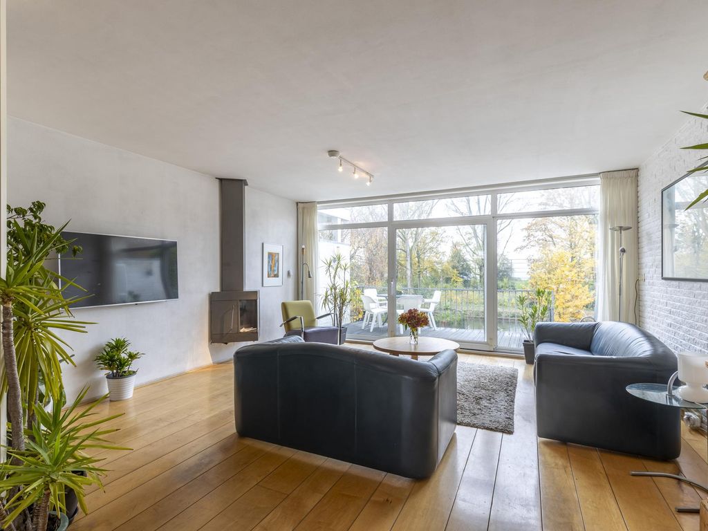 Apollostraat 18, HARDINXVELD-GIESSENDAM
