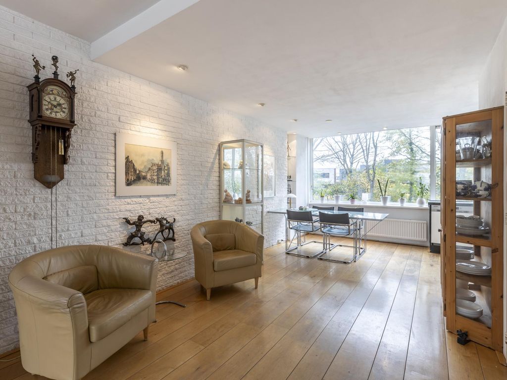 Apollostraat 18, HARDINXVELD-GIESSENDAM