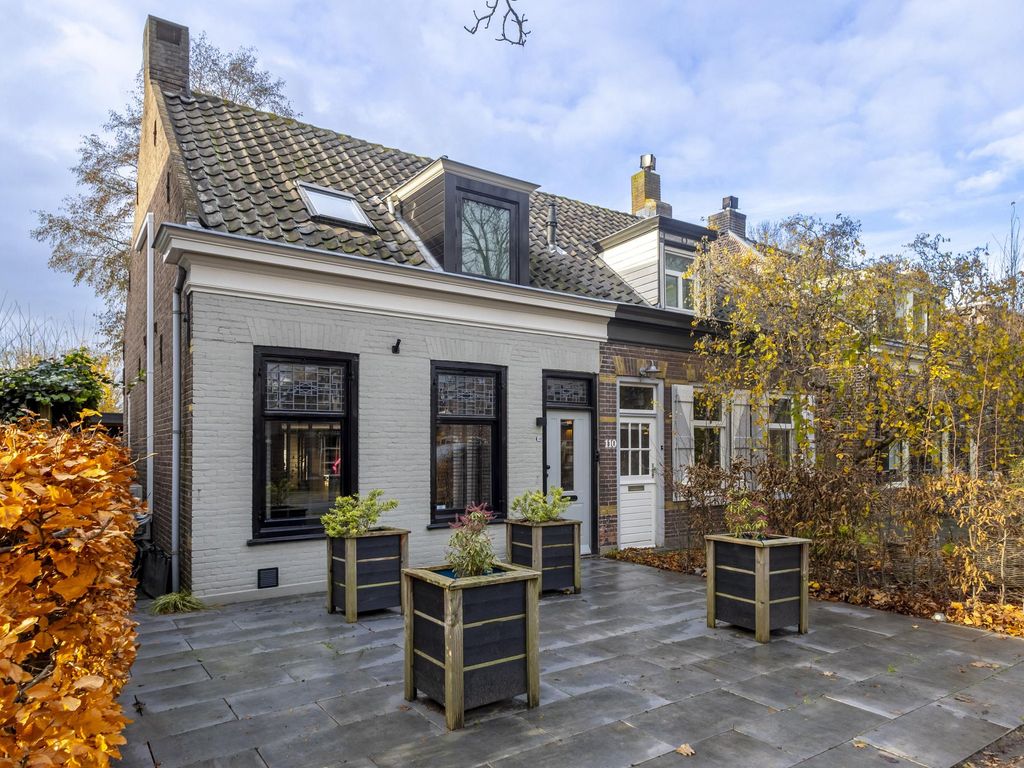 Stationsweg 108, SLIEDRECHT
