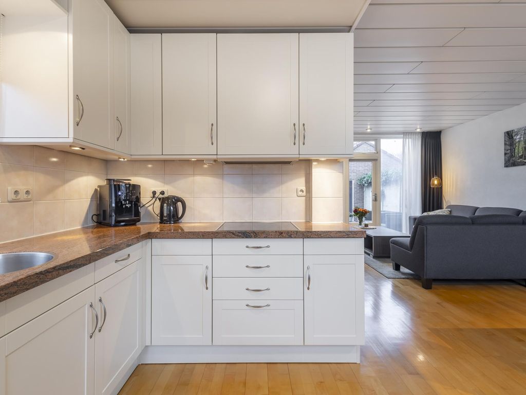 Troelstrastraat 52, HARDINXVELD-GIESSENDAM
