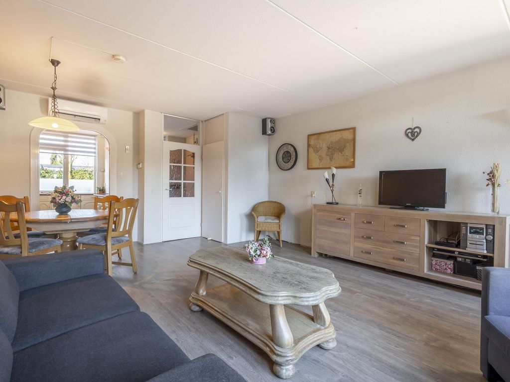 Breedewaij 50, HARDINXVELD-GIESSENDAM