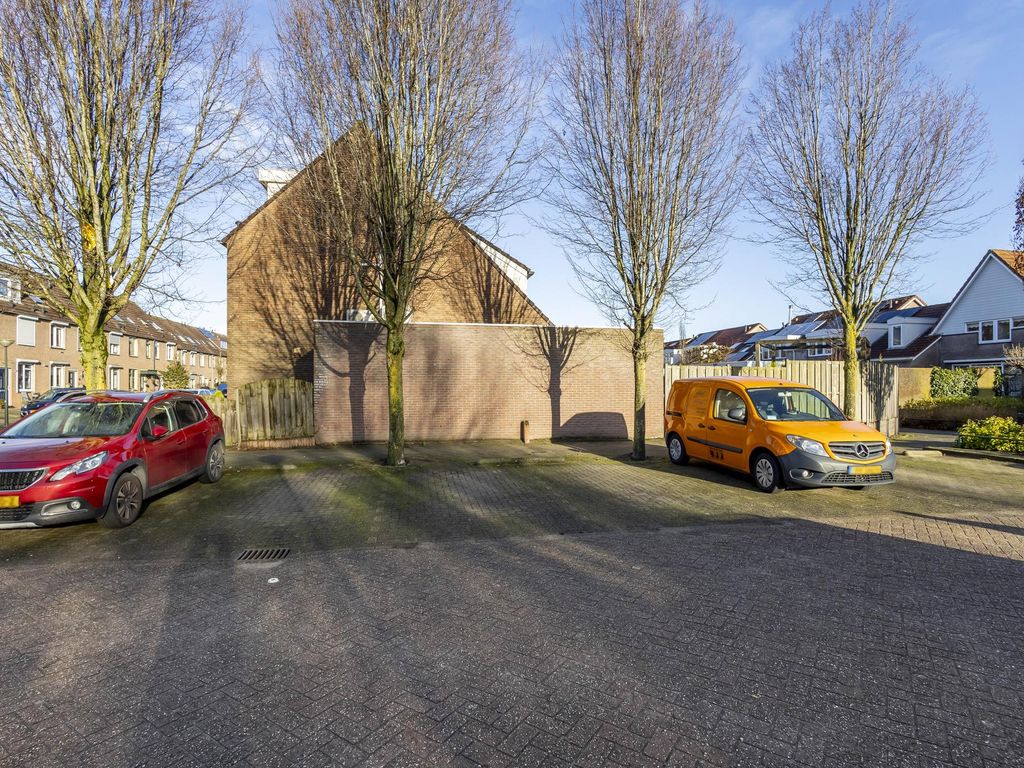 Breedewaij 50, HARDINXVELD-GIESSENDAM