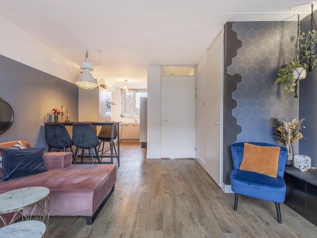 Troelstrastraat 19, HARDINXVELD-GIESSENDAM