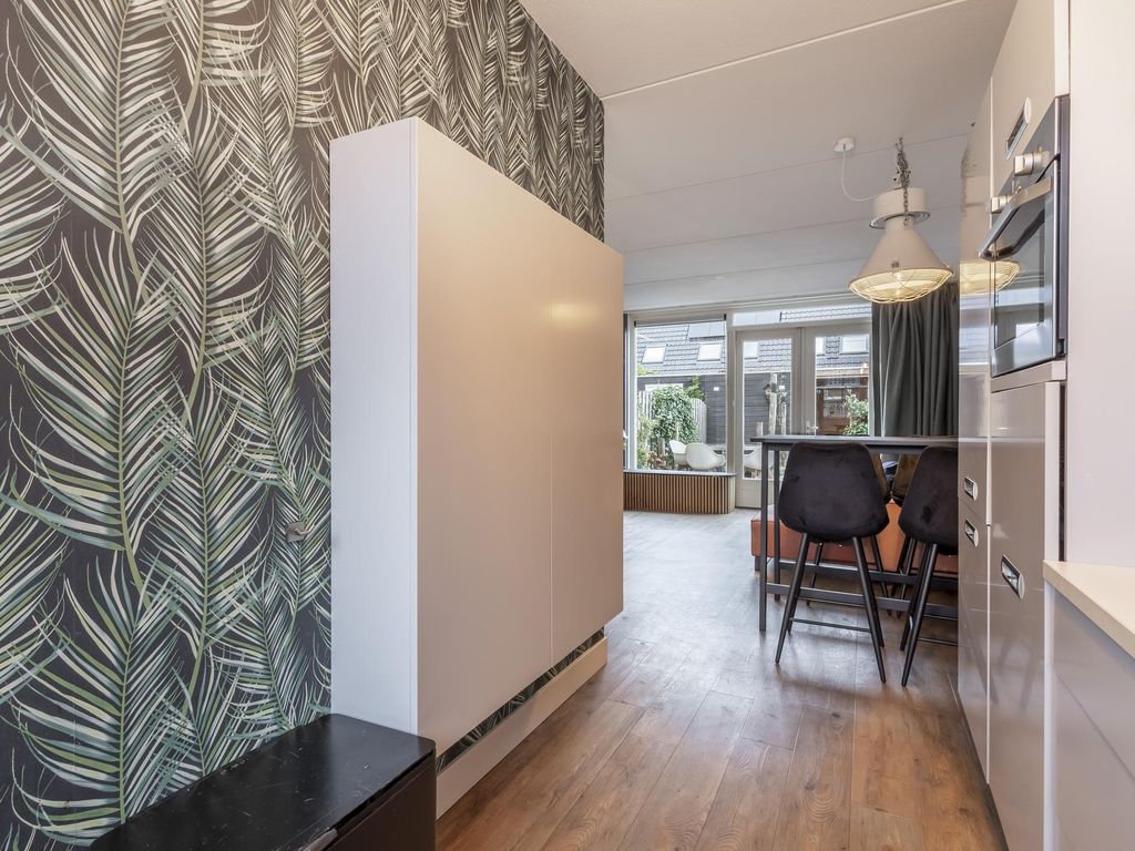 Troelstrastraat 19, HARDINXVELD-GIESSENDAM
