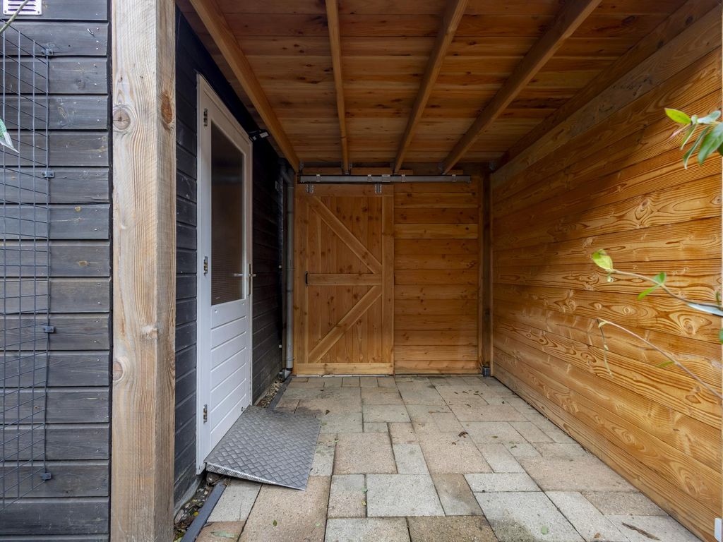 Troelstrastraat 19, HARDINXVELD-GIESSENDAM