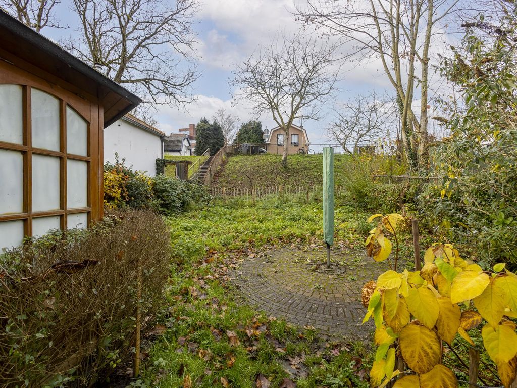 Van Damstoep 20, HARDINXVELD-GIESSENDAM