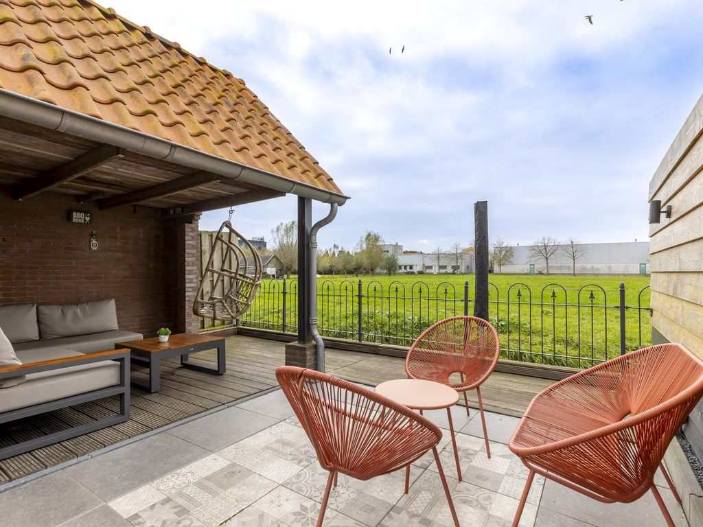 Sluisweg 106, HARDINXVELD-GIESSENDAM