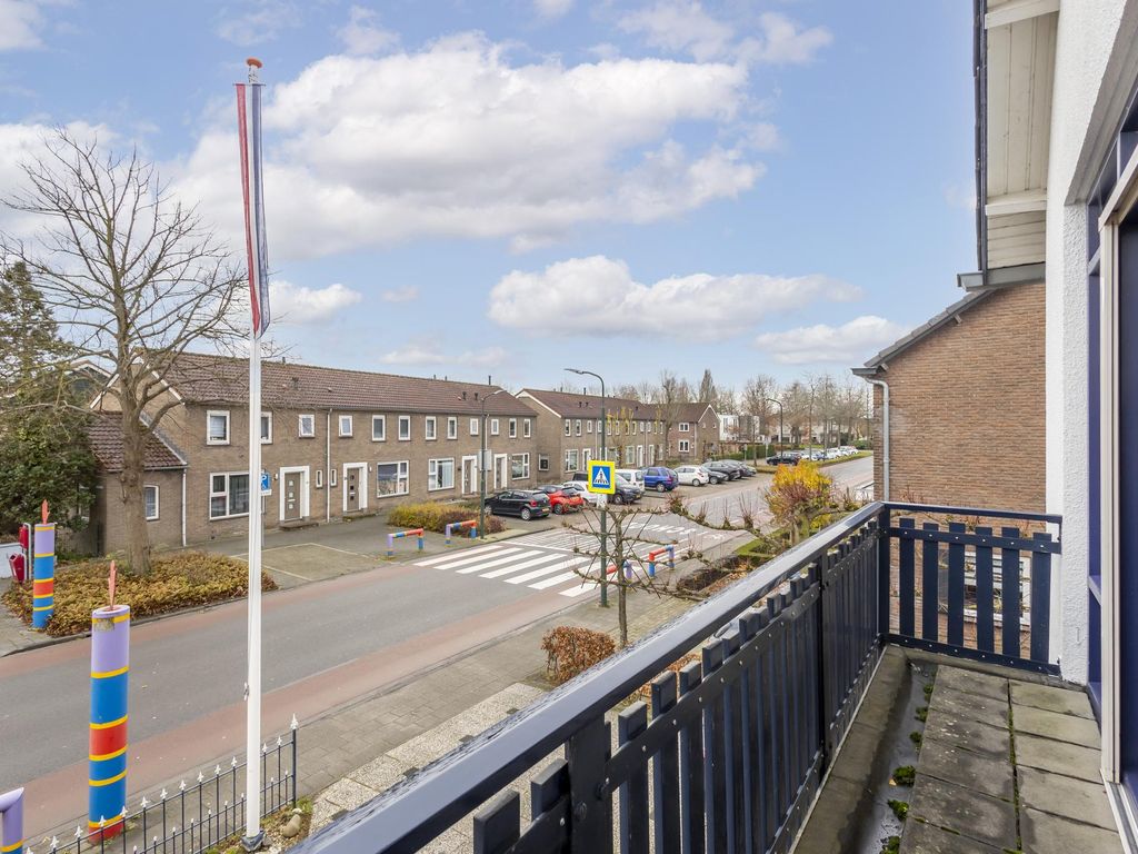 Stationsstraat 12, HARDINXVELD-GIESSENDAM