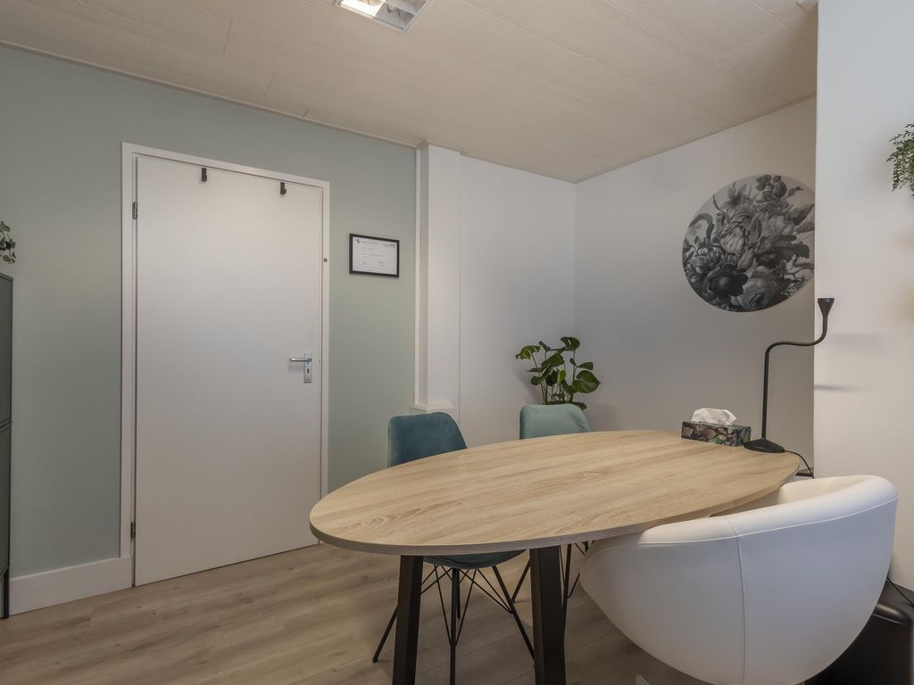 Stationsstraat 12, HARDINXVELD-GIESSENDAM