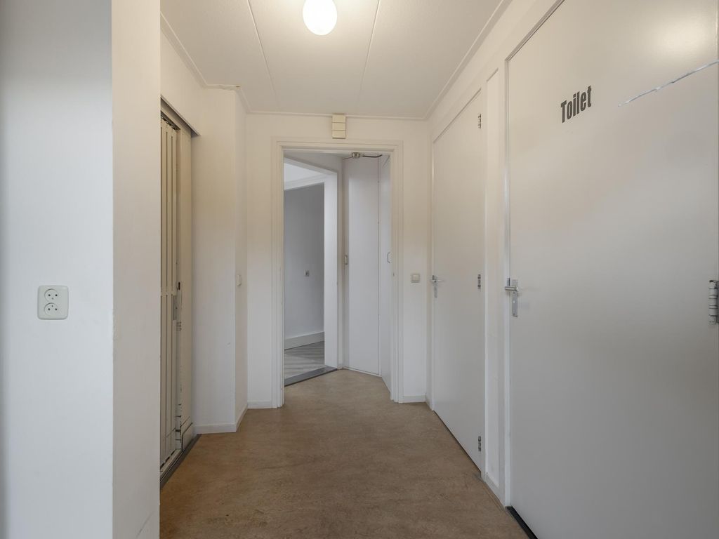 Stationsstraat 12, HARDINXVELD-GIESSENDAM