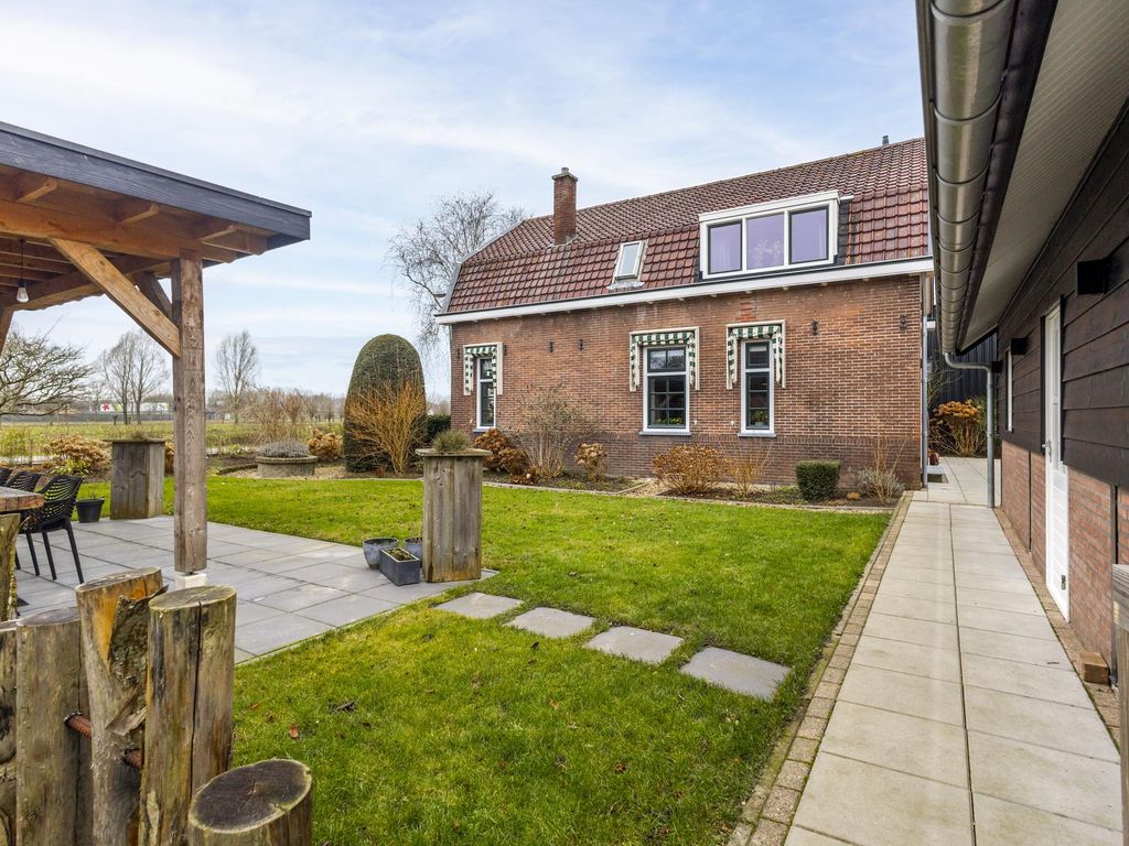 Langeweg 8, SCHELLUINEN