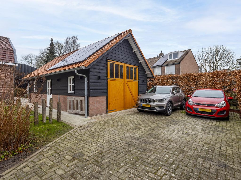 Langeweg 8, SCHELLUINEN
