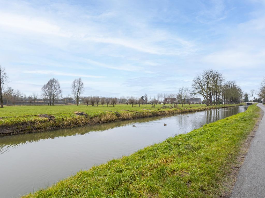 Langeweg 8, SCHELLUINEN