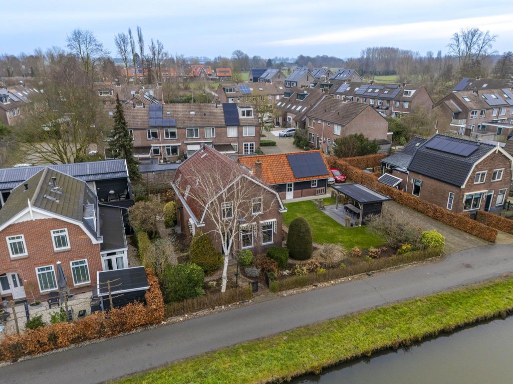 Langeweg 8, SCHELLUINEN