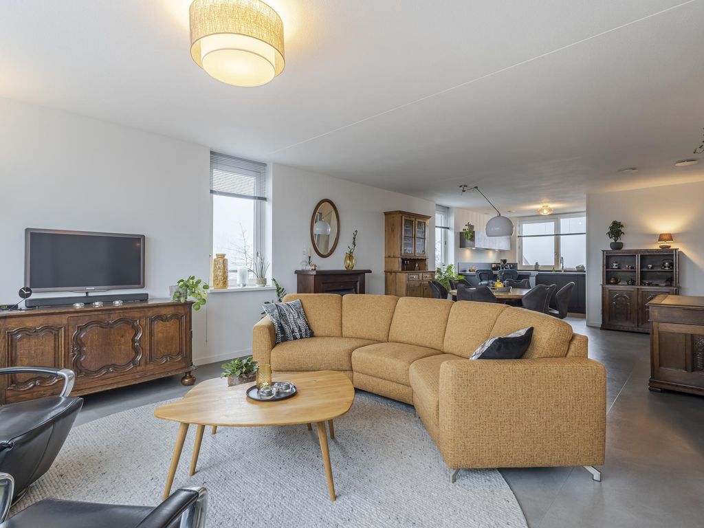 Buitendams 63B, HARDINXVELD-GIESSENDAM