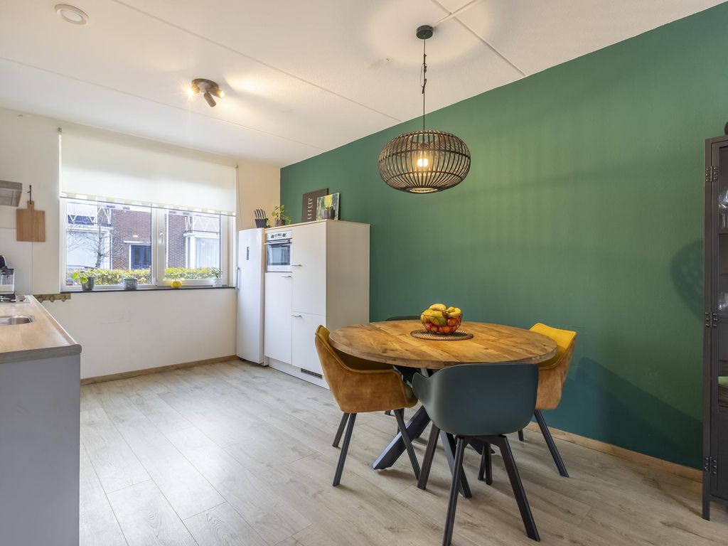 Hofweerstraat 38, HARDINXVELD-GIESSENDAM