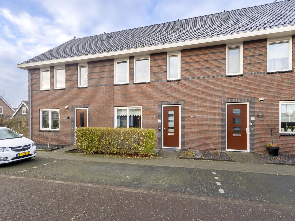 Hofweerstraat 38, HARDINXVELD-GIESSENDAM