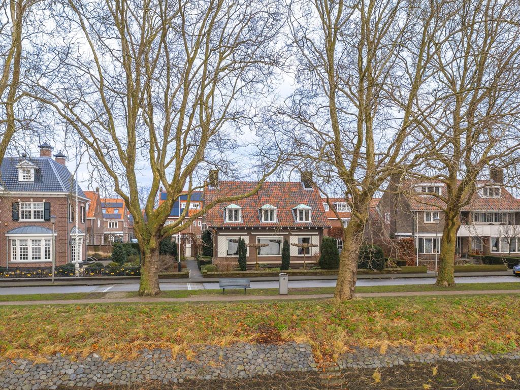 Adriaan Volkersingel 9, SLIEDRECHT