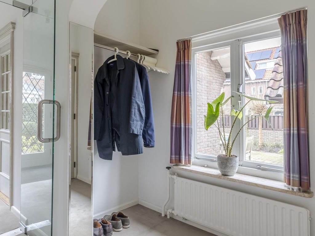 Adriaan Volkersingel 9, SLIEDRECHT