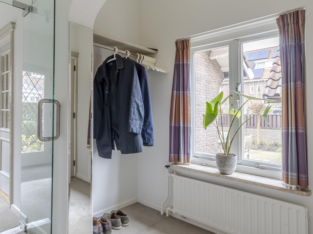 Adriaan Volkersingel 9, SLIEDRECHT