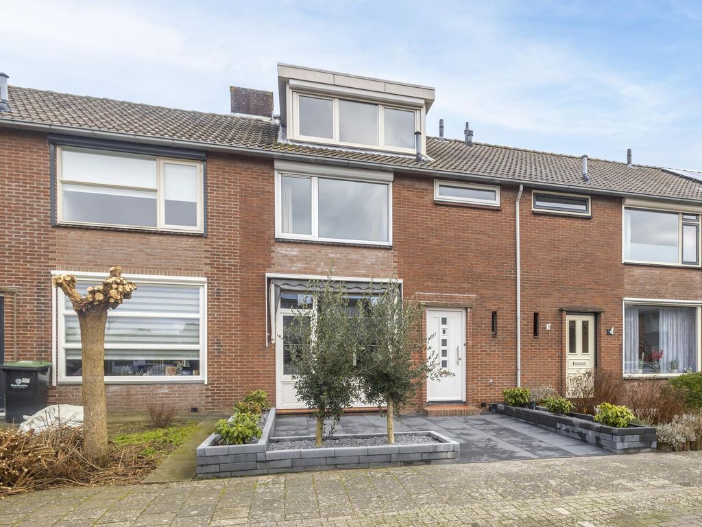 Ferdinand Bolstraat 9, HARDINXVELD-GIESSENDAM