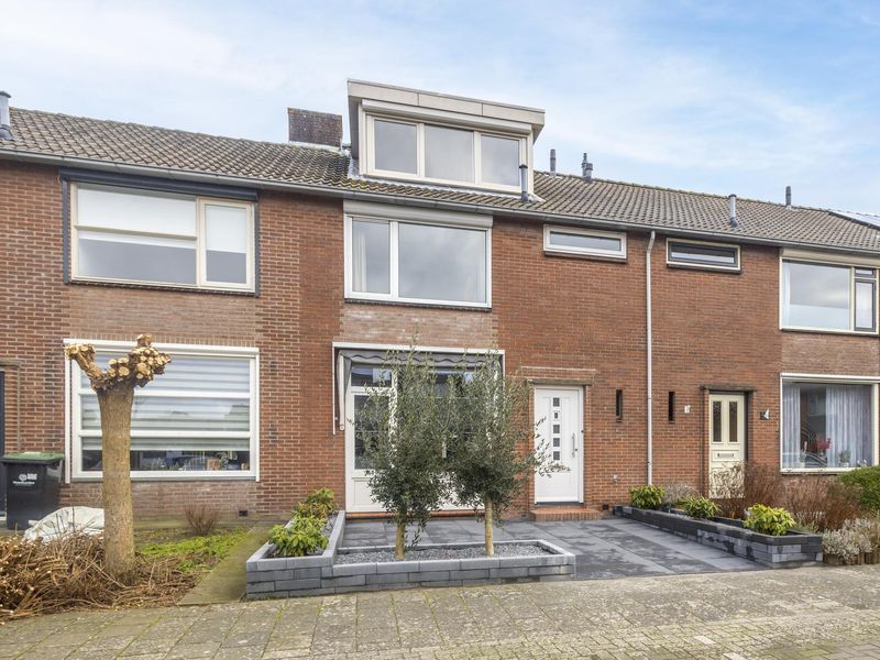 Ferdinand Bolstraat 9, Hardinxveld-giessendam