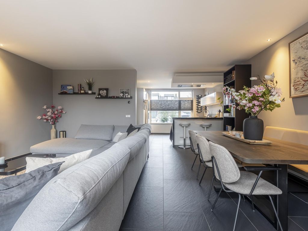 Ferdinand Bolstraat 9, HARDINXVELD-GIESSENDAM