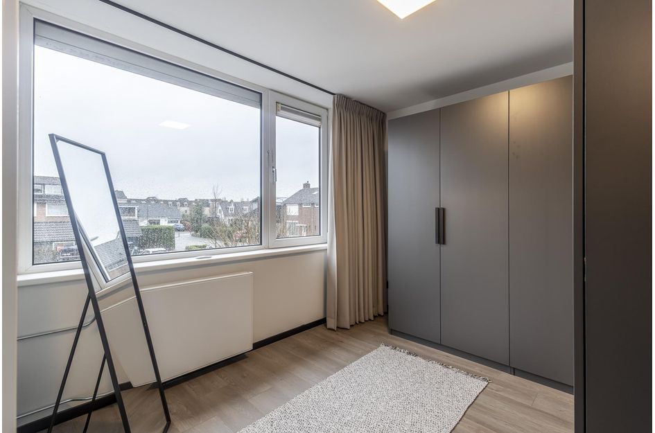 Ferdinand Bolstraat 9