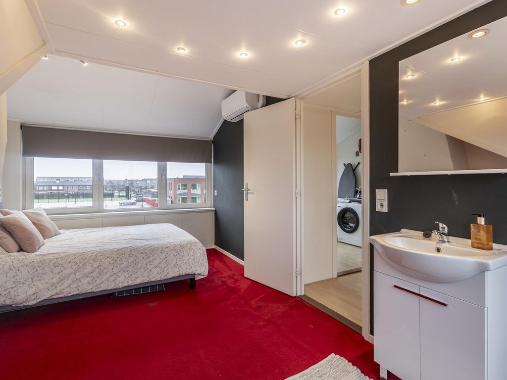 Ferdinand Bolstraat 9, HARDINXVELD-GIESSENDAM