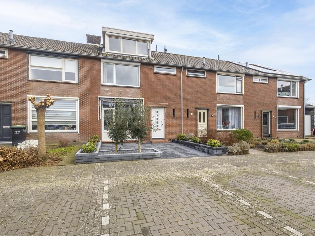 Ferdinand Bolstraat 9, HARDINXVELD-GIESSENDAM