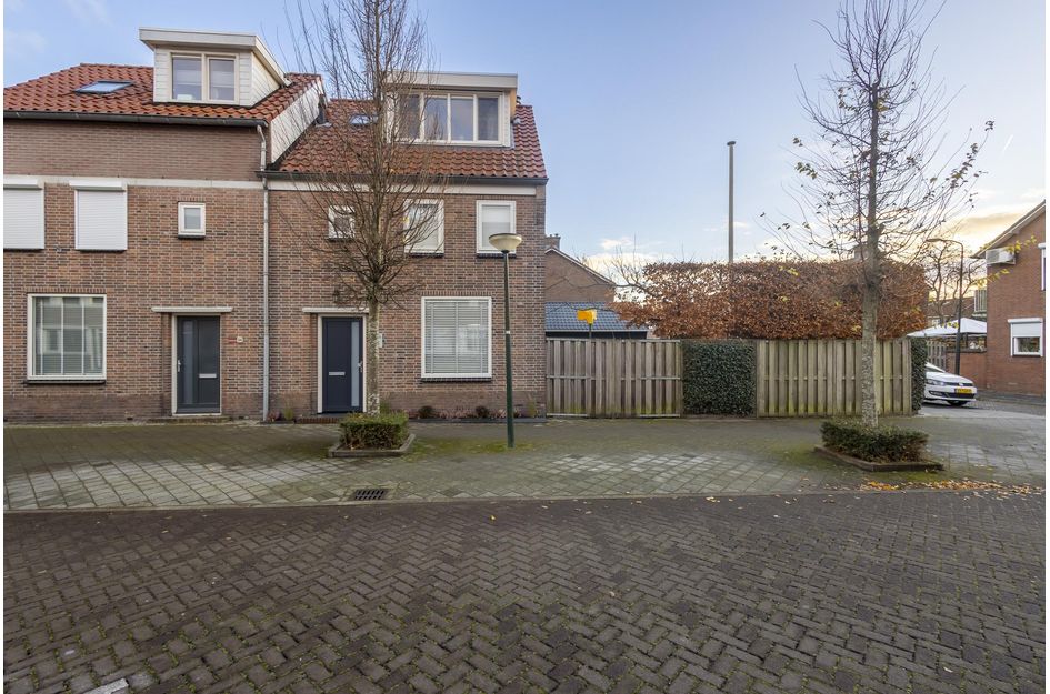Troelstrastraat 36