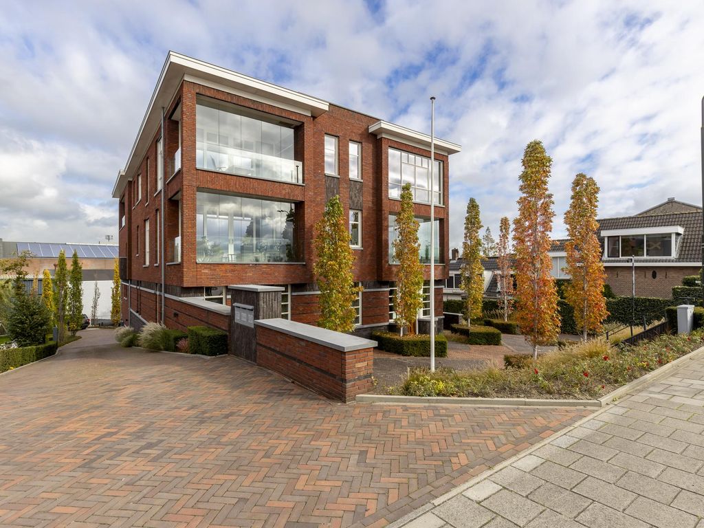 Rivierdijk 654A, HARDINXVELD-GIESSENDAM