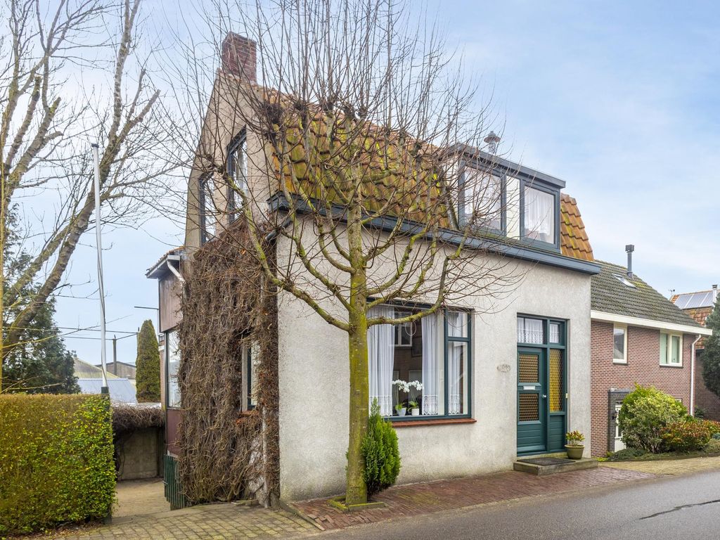 Buitendams 383, HARDINXVELD-GIESSENDAM