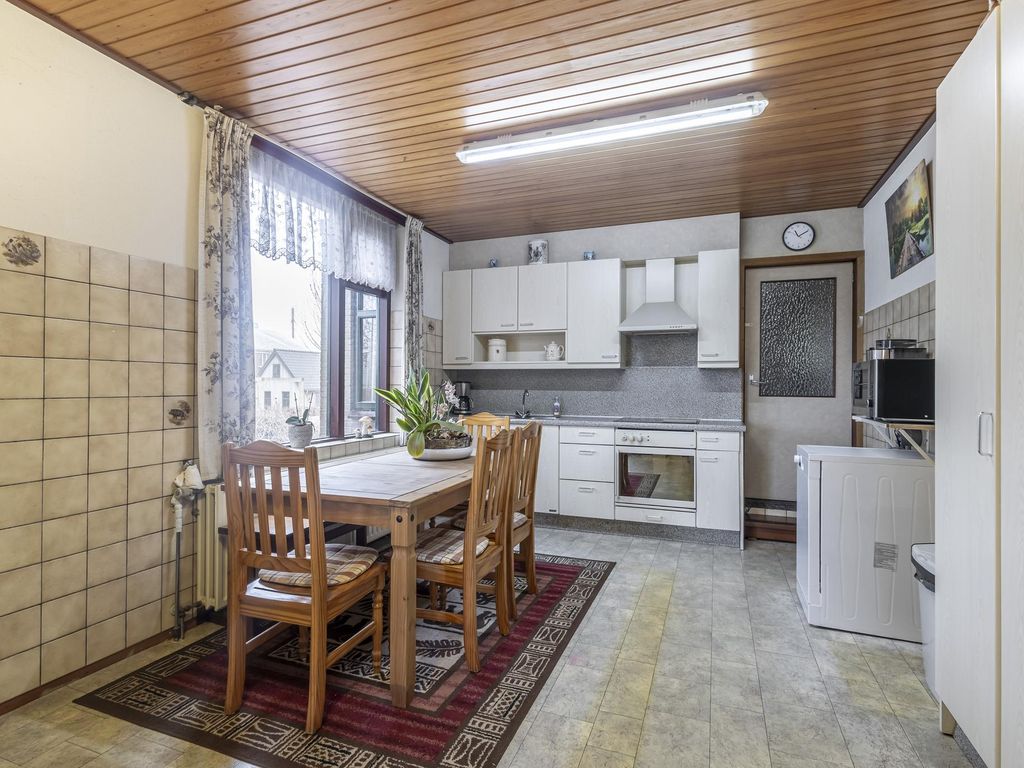 Buitendams 383, HARDINXVELD-GIESSENDAM