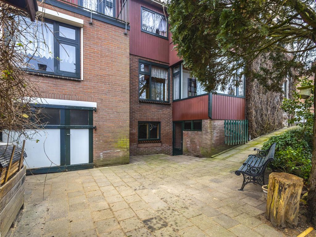 Buitendams 383, HARDINXVELD-GIESSENDAM