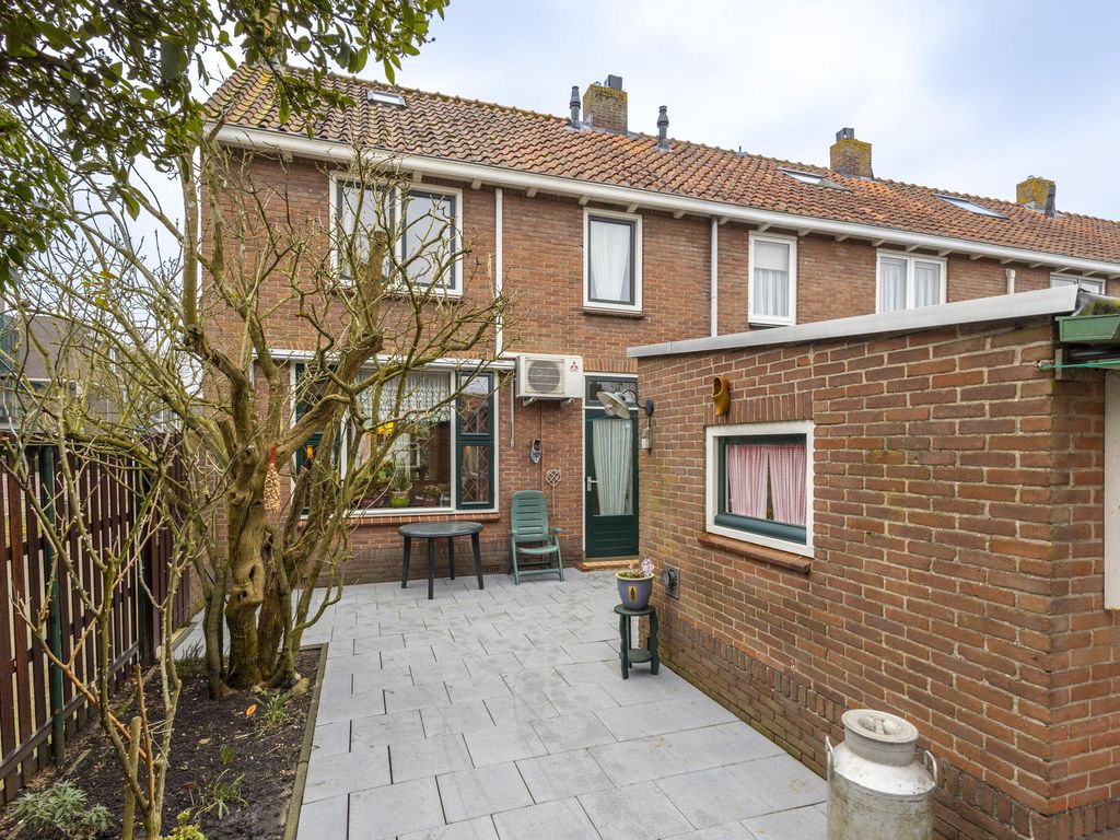 P.A. de Genestetstraat 20, SLIEDRECHT