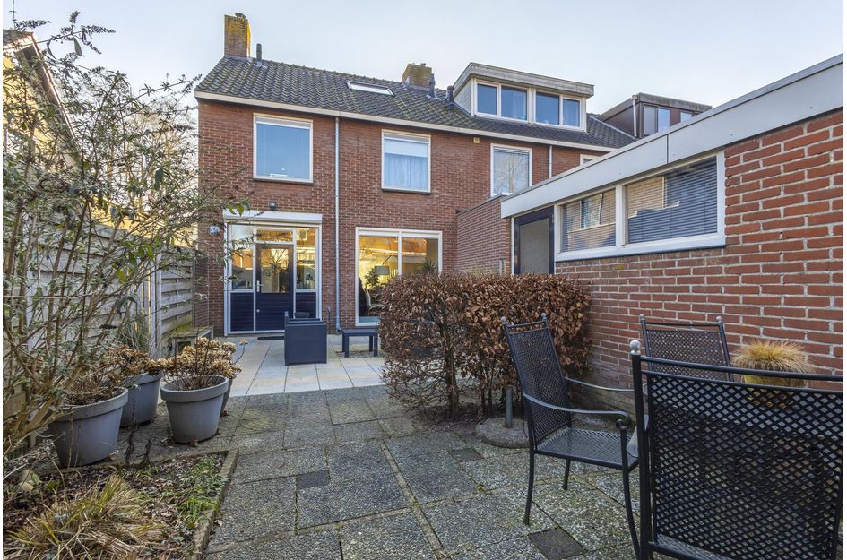 P.A. de Genestetstraat 132