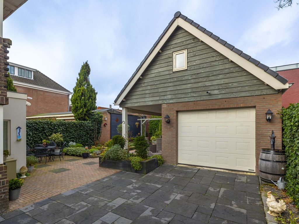 Merwestraat 15, SLIEDRECHT